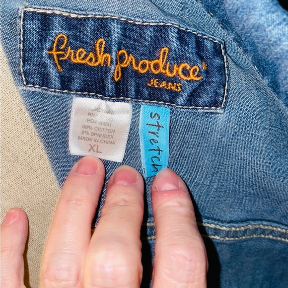 🌸SOLD🌸Fresh Produce Denim Jacket 🌸 Size XL - Picture 3 of 3